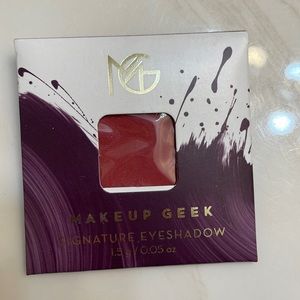 Makeup geek single shadow